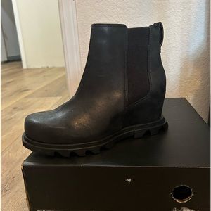 Brand New Sorel Joan of Arctic Wedge Boots